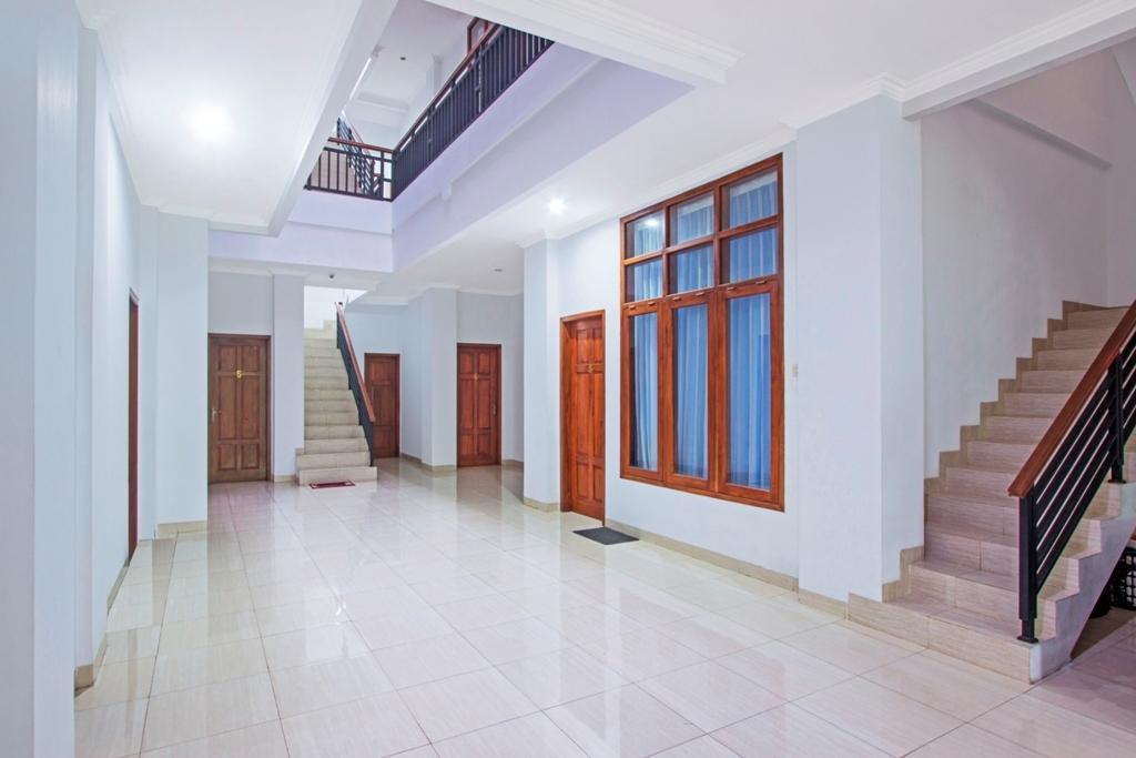 Hotel Reddoorz @ Plemburan Sleman  Exterior foto